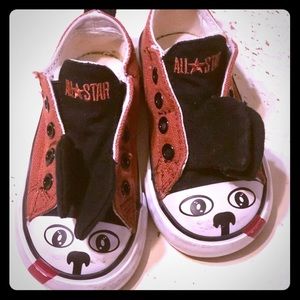 Puppy converse
